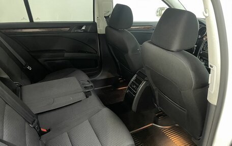 Skoda Superb III рестайлинг, 2012 год, 999 000 рублей, 18 фотография