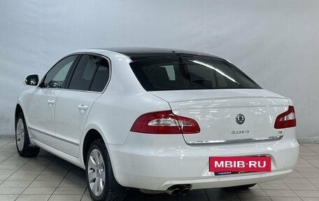 Skoda Superb III рестайлинг, 2012 год, 999 000 рублей, 5 фотография