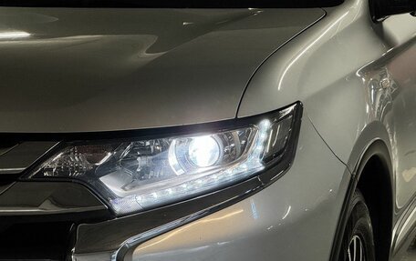 Mitsubishi Outlander III рестайлинг 3, 2015 год, 1 430 000 рублей, 9 фотография