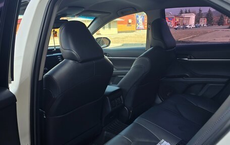 Toyota Camry, 2018 год, 3 100 000 рублей, 7 фотография