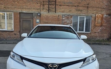 Toyota Camry, 2018 год, 3 100 000 рублей, 3 фотография