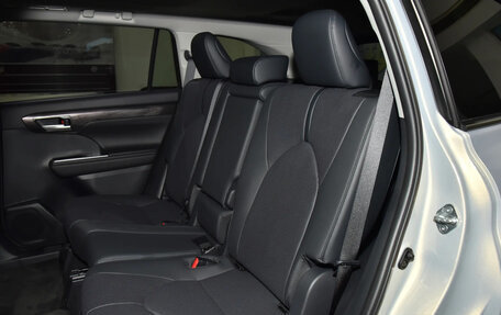 Toyota Highlander, 2026 год, 5 200 000 рублей, 22 фотография