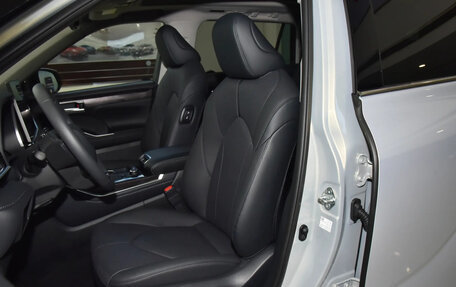 Toyota Highlander, 2026 год, 5 200 000 рублей, 23 фотография