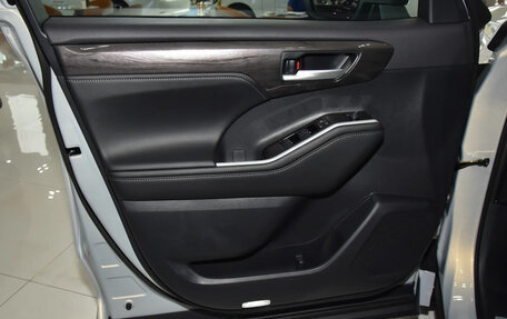 Toyota Highlander, 2026 год, 5 200 000 рублей, 25 фотография