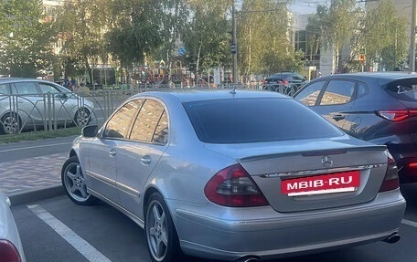 Mercedes-Benz E-Класс, 2006 год, 1 050 000 рублей, 10 фотография