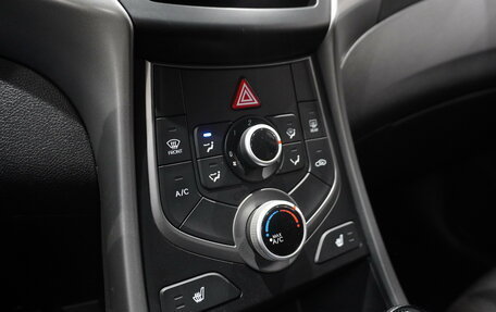 Hyundai Elantra V, 2015 год, 1 370 000 рублей, 18 фотография