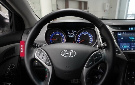 Hyundai Elantra V, 2015 год, 1 370 000 рублей, 16 фотография