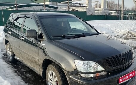 Lexus RX IV рестайлинг, 2000 год, 839 000 рублей, 1 фотография
