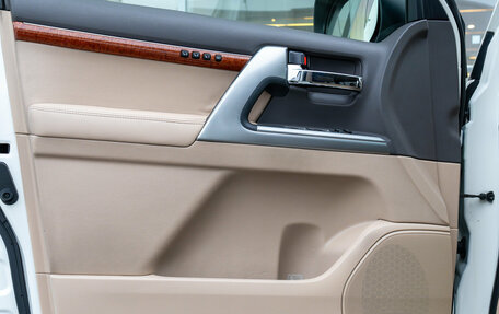 Toyota Land Cruiser 200, 2013 год, 3 890 000 рублей, 21 фотография