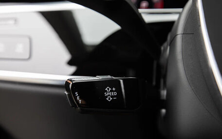 Audi A8, 2018 год, 3 950 000 рублей, 23 фотография