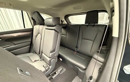 Toyota Highlander, 2026 год, 5 750 000 рублей, 22 фотография