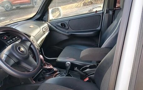 Chevrolet Niva I рестайлинг, 2011 год, 520 000 рублей, 19 фотография