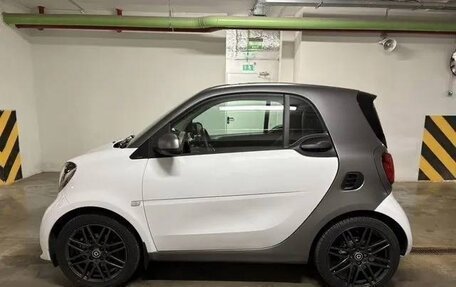 Smart Fortwo III, 2018 год, 1 500 000 рублей, 6 фотография