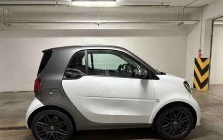 Smart Fortwo III, 2018 год, 1 500 000 рублей, 7 фотография