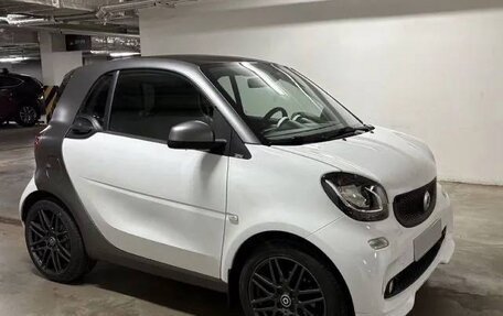 Smart Fortwo III, 2018 год, 1 500 000 рублей, 5 фотография