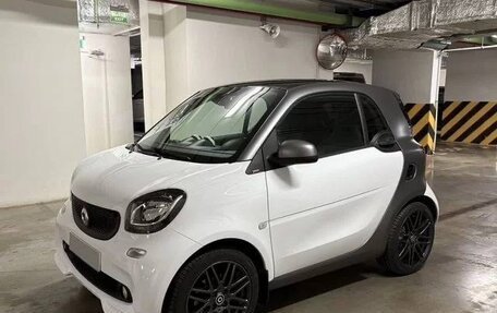 Smart Fortwo III, 2018 год, 1 500 000 рублей, 12 фотография