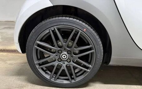 Smart Fortwo III, 2018 год, 1 500 000 рублей, 15 фотография