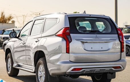 Mitsubishi Pajero Sport III рестайлинг, 2024 год, 3 400 000 рублей, 8 фотография