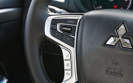 Mitsubishi Pajero Sport III рестайлинг, 2024 год, 3 400 000 рублей, 13 фотография