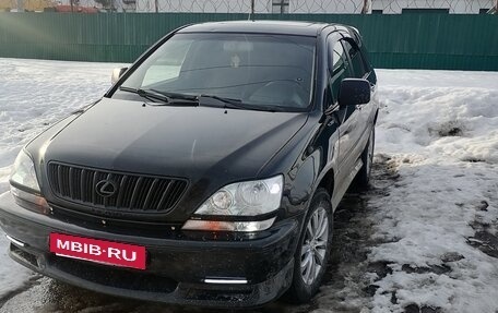 Lexus RX IV рестайлинг, 2000 год, 839 000 рублей, 2 фотография