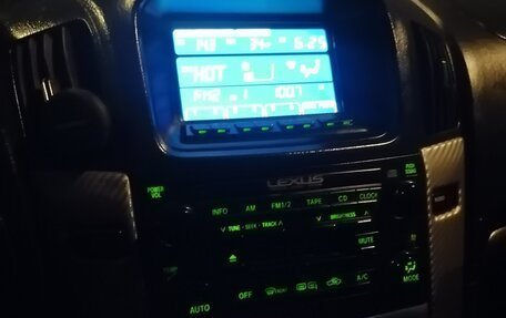 Lexus RX IV рестайлинг, 2000 год, 839 000 рублей, 28 фотография