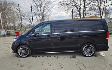 Mercedes-Benz V-Класс, 2018 год, 3 800 000 рублей, 4 фотография