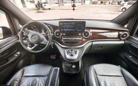 Mercedes-Benz V-Класс, 2018 год, 3 800 000 рублей, 9 фотография