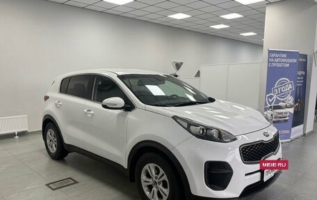KIA Sportage IV рестайлинг, 2018 год, 1 930 000 рублей, 3 фотография