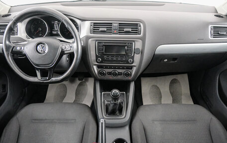 Volkswagen Jetta VI, 2017 год, 1 399 000 рублей, 11 фотография