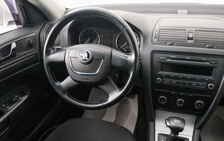 Skoda Octavia, 2010 год, 1 059 000 рублей, 10 фотография