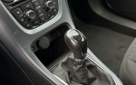 Opel Astra J, 2013 год, 800 000 рублей, 20 фотография