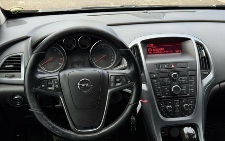 Opel Astra J, 2013 год, 800 000 рублей, 23 фотография