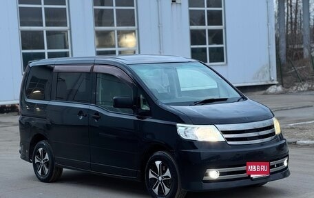 Nissan Serena III, 2005 год, 715 000 рублей, 2 фотография