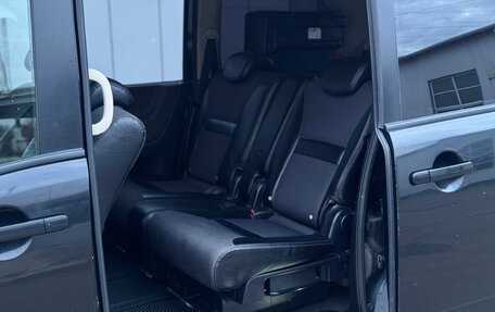 Nissan Serena III, 2005 год, 715 000 рублей, 16 фотография