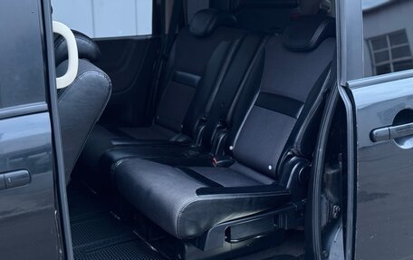 Nissan Serena III, 2005 год, 715 000 рублей, 18 фотография