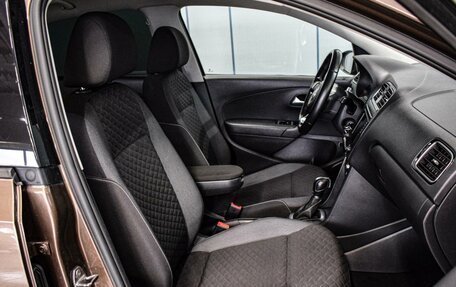 Volkswagen Polo VI (EU Market), 2018 год, 1 200 000 рублей, 8 фотография