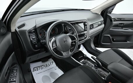 Mitsubishi Outlander III рестайлинг 3, 2019 год, 1 675 000 рублей, 7 фотография