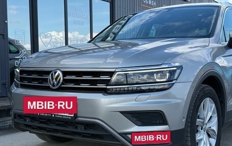 Volkswagen Tiguan II, 2017 год, 2 590 000 рублей, 6 фотография
