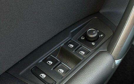 Volkswagen Tiguan II, 2017 год, 2 590 000 рублей, 24 фотография