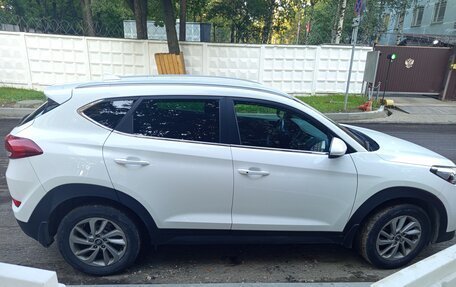 Hyundai Tucson III, 2018 год, 2 100 000 рублей, 4 фотография