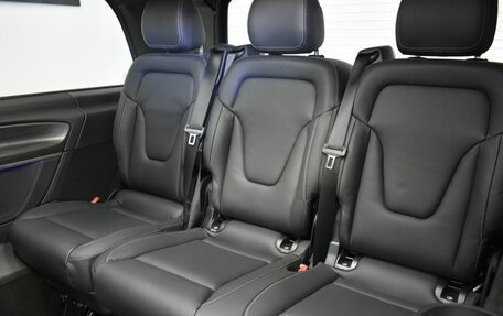 Mercedes-Benz V-Класс, 2024 год, 15 690 000 рублей, 12 фотография