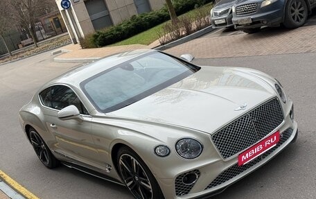 Bentley Continental GT III, 2019 год, 19 900 000 рублей, 9 фотография