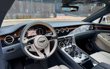 Bentley Continental GT III, 2019 год, 19 900 000 рублей, 22 фотография