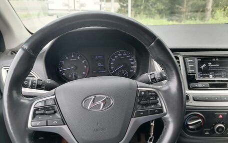 Hyundai Solaris II рестайлинг, 2019 год, 1 300 000 рублей, 2 фотография