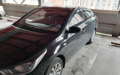 Hyundai Solaris II рестайлинг, 2019 год, 1 300 000 рублей, 3 фотография