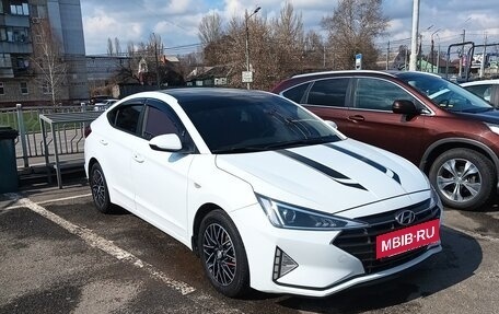 Hyundai Elantra VI рестайлинг, 2019 год, 1 630 000 рублей, 12 фотография