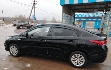 Hyundai Solaris II рестайлинг, 2019 год, 1 300 000 рублей, 10 фотография