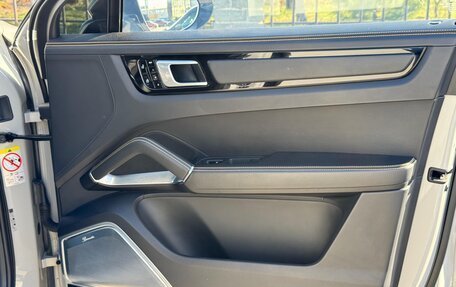 Porsche Cayenne III, 2019 год, 10 840 000 рублей, 17 фотография