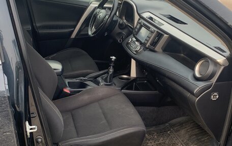 Toyota RAV4, 2015 год, 1 480 000 рублей, 5 фотография