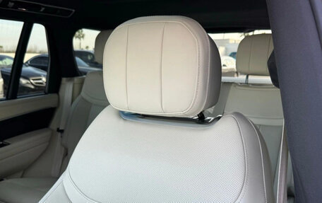 Land Rover Range Rover IV рестайлинг, 2024 год, 20 030 000 рублей, 11 фотография